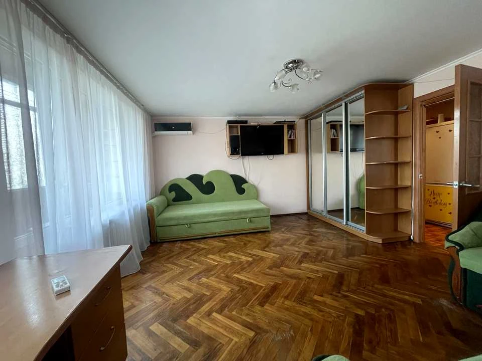 Квартира. Киев, Березняковская улица