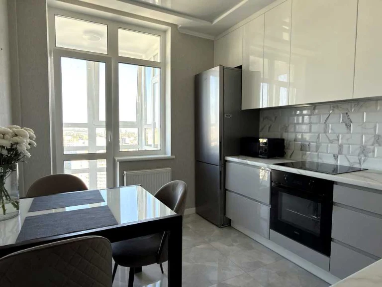 Квартира. Київ, вулиця Василя Стуса