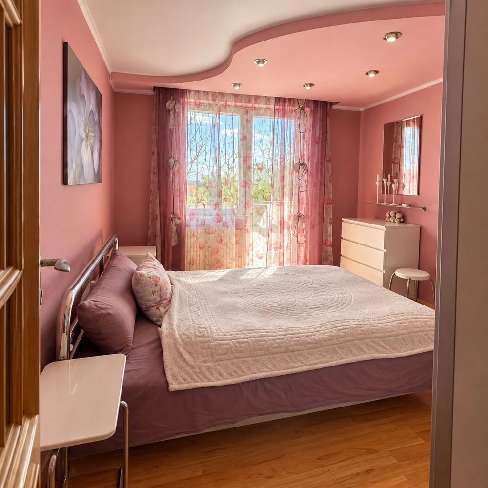 Sale of 4-room Apartment /Slovianska nabrezhna /River view /