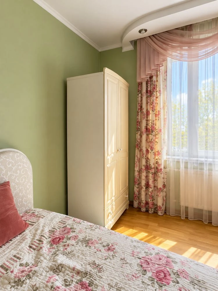 Sale of 4-room Apartment /Slovianska nabrezhna /River view /