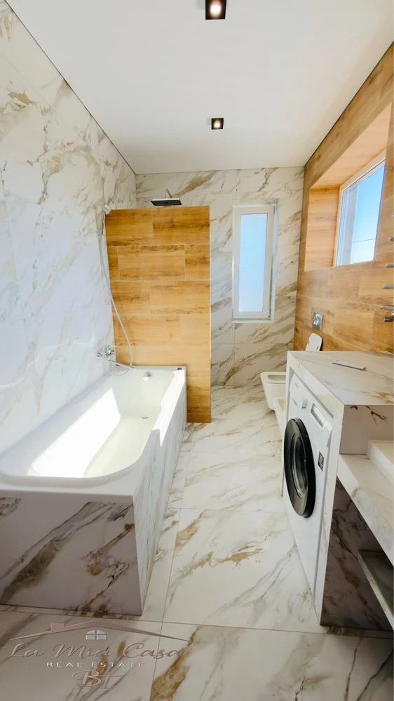 Sale of a VIP HI TECH style house with renovation