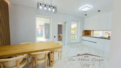 Sale of a VIP HI TECH style house with renovation