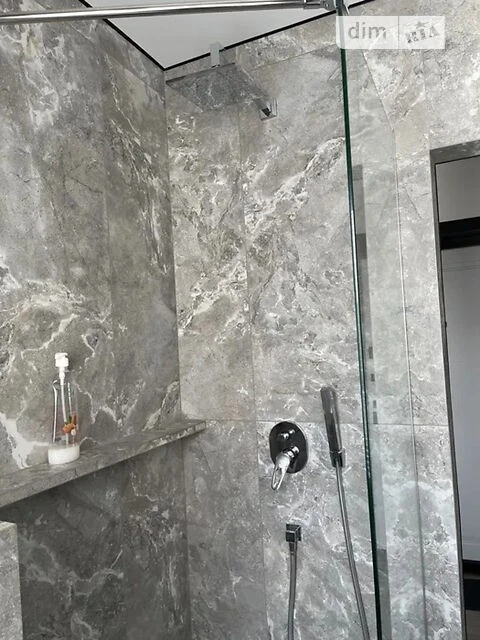 Sale of 1-room apartment 30 sq. m. on Mykhaylo Maksimovicha st. 24 •