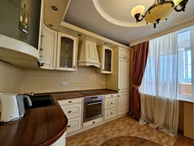 Квартира. Київ, вулиця Верховинна