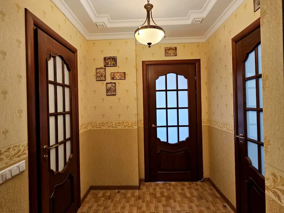 Квартира. Київ, вулиця Верховинна