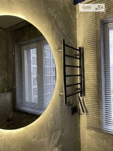 Sale of 1-room apartment 30 sq. m. on Mykhaylo Maksimovicha st. 24 •