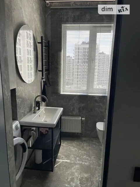 Sale of 1-room apartment 30 sq. m. on Mykhaylo Maksimovicha st. 24 •