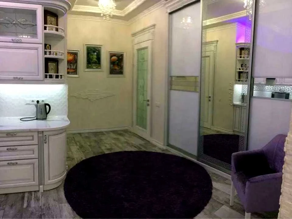 Квартира. Київ, Євгена Коновальця вул.
