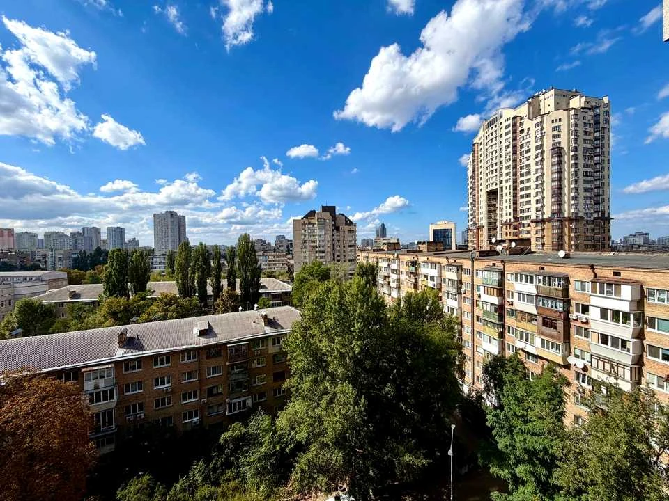 Apartment. Solomyanska St, Kyiv