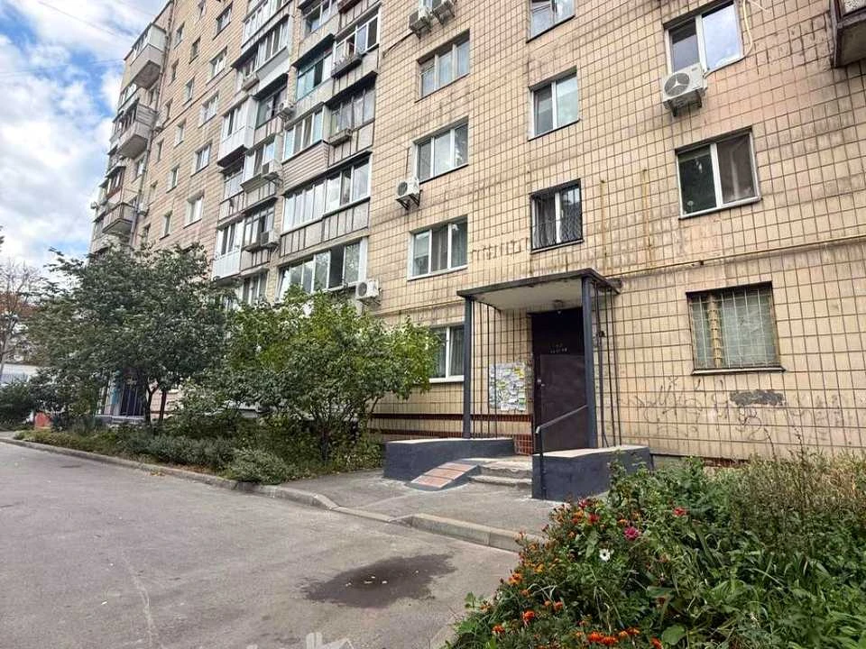 Квартира. Київ, Копилівська вул.