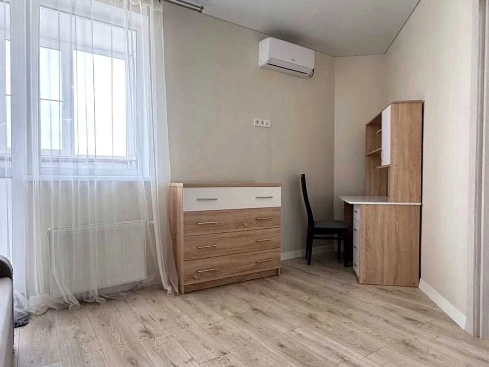 Квартира. Київ, Івана Виговського вул.