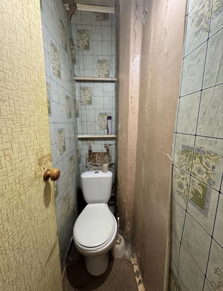 For Sale 2-bedroom apartment on Slobozhanskiy Prospect