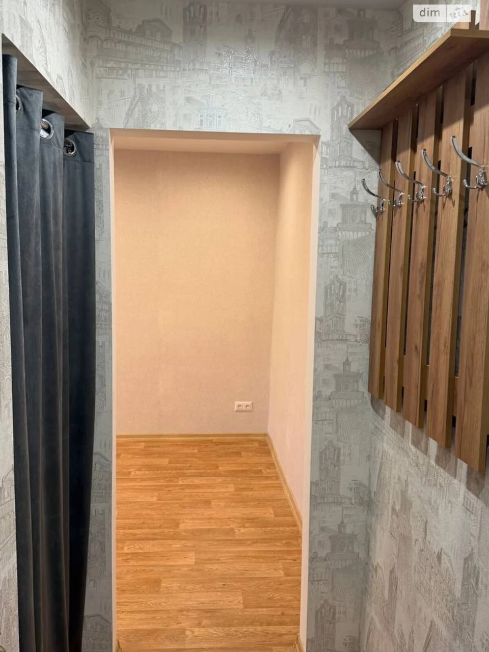 Продаж Квартира Титова