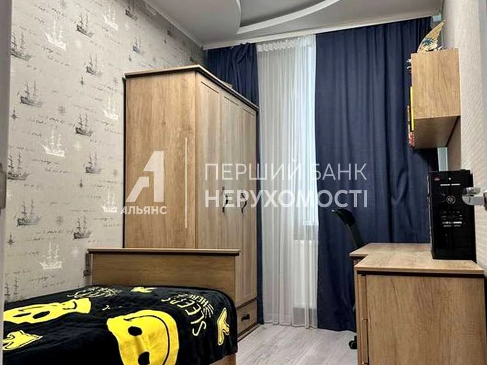 House. Odessa, Salutnaya