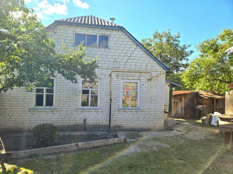 House in Хорошево / Zhikhory, 63m2 with combined heating and a yard