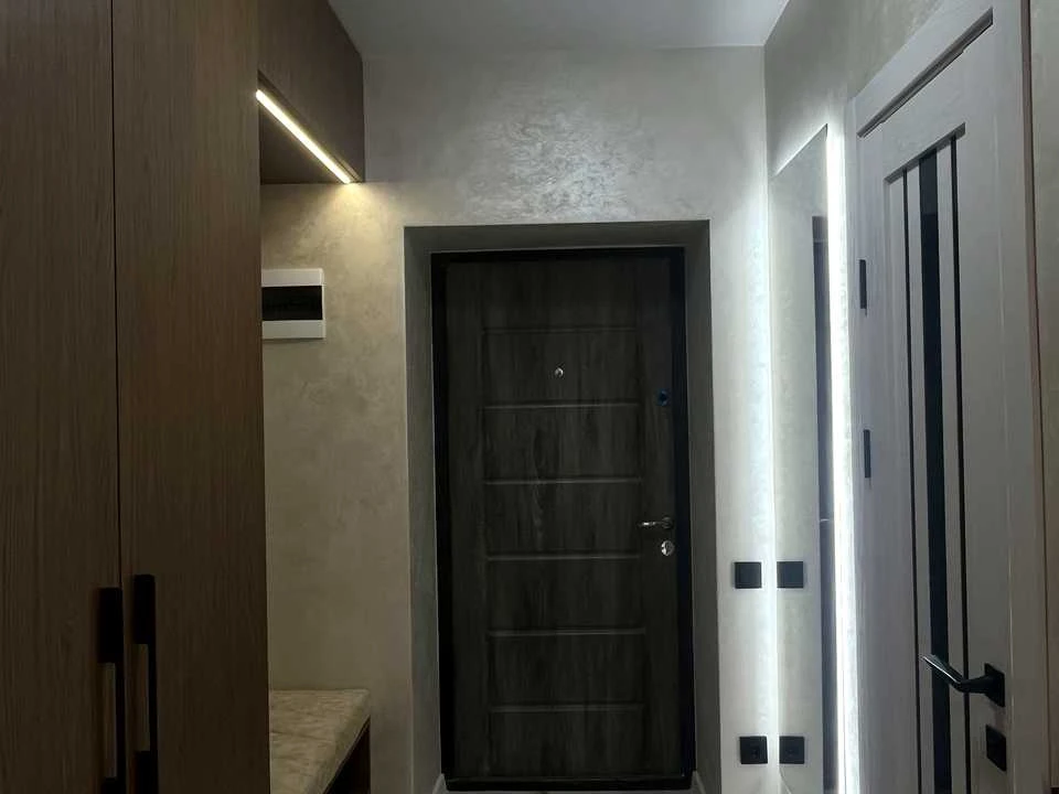 Apartment. Ivano-Frankivsk, Kniahinin Street