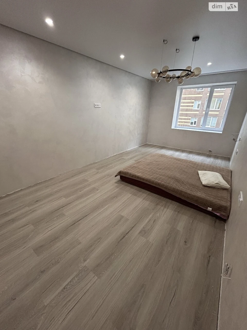 Apartment for Sale: Ozerna