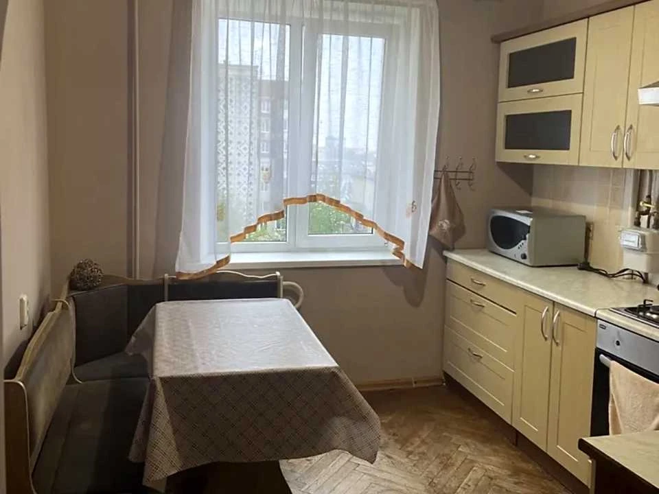 Apartment. Ternopil, April 15th, Street.