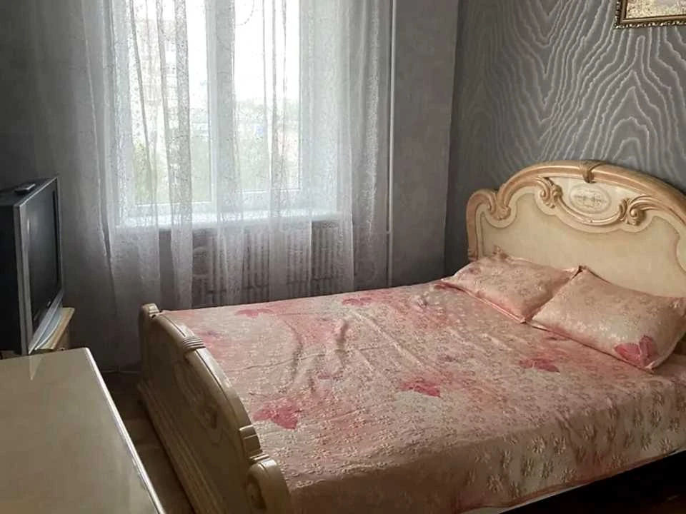 Apartment. Ternopil, April 15th, Street.