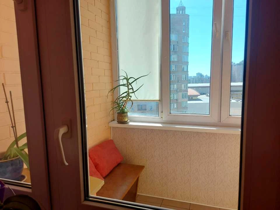 Квартира. Київ, Микільсько-Слобідська вулиця