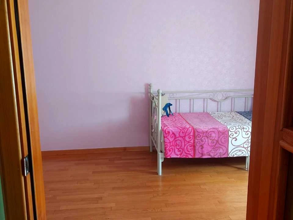 Квартира. Київ, Микільсько-Слобідська вулиця