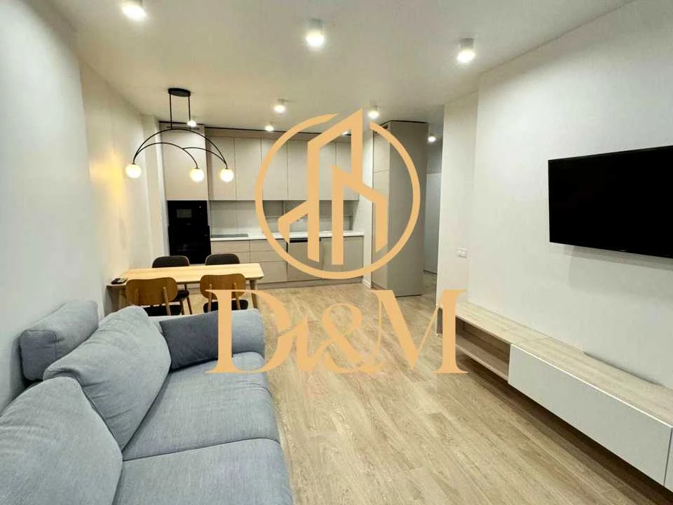 Apartment. Kyiv, Brest Street.