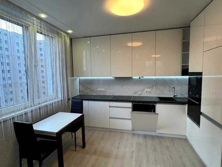 Apartment. Avenue Abraham Lincoln, Львів