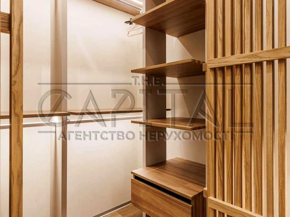 Квартира. Київ, вулиця Михайла Максимовича