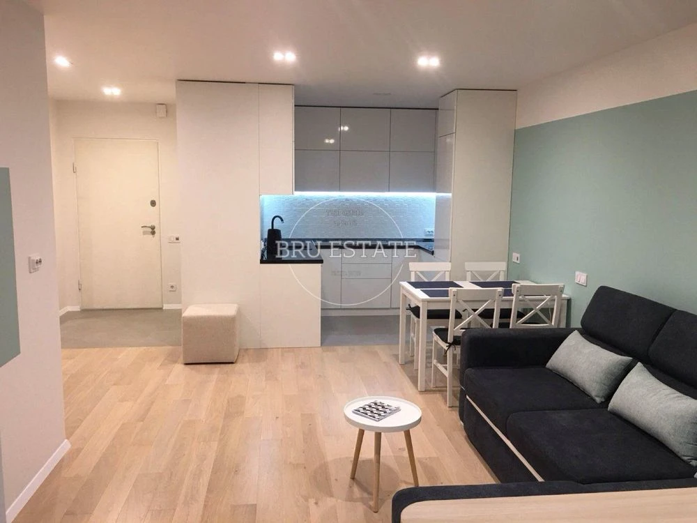 Apartment for Sale - Euro 2, 46 sq m, Poznyakiv, Ахматової 2nd floor
