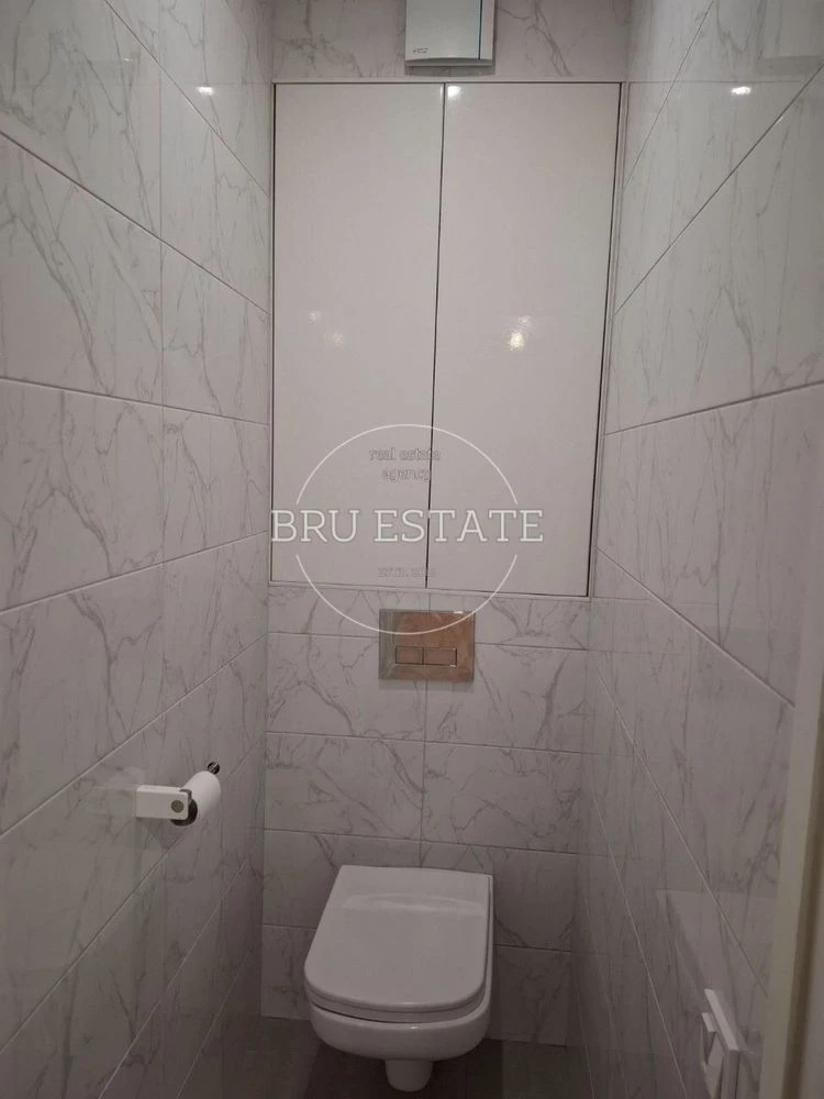 Apartment for Sale - Euro 2, 46 sq m, Poznyakiv, Ахматової 2nd floor