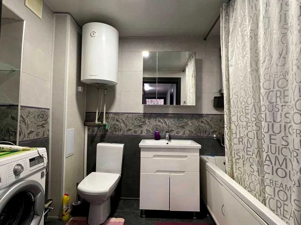 Apartment. Dnipro, Bohdan Khmelnytsky Street