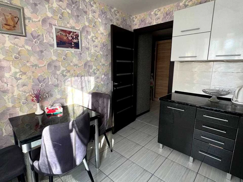 Apartment. Dnipro, Bohdan Khmelnytsky Street