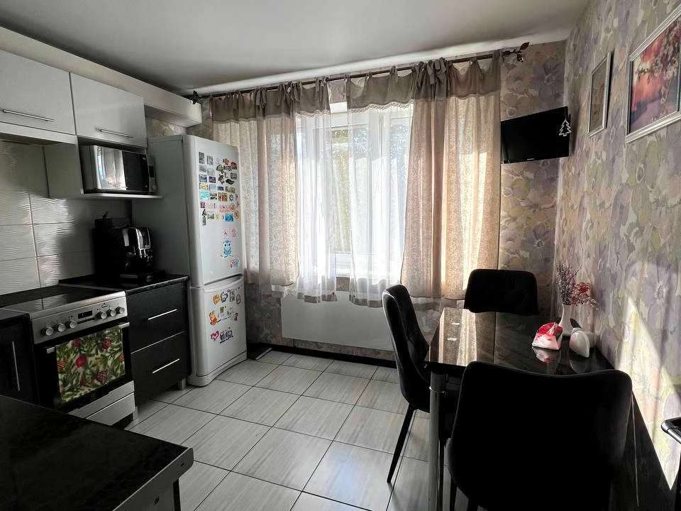 Apartment. Dnipro, Bohdan Khmelnytsky Street