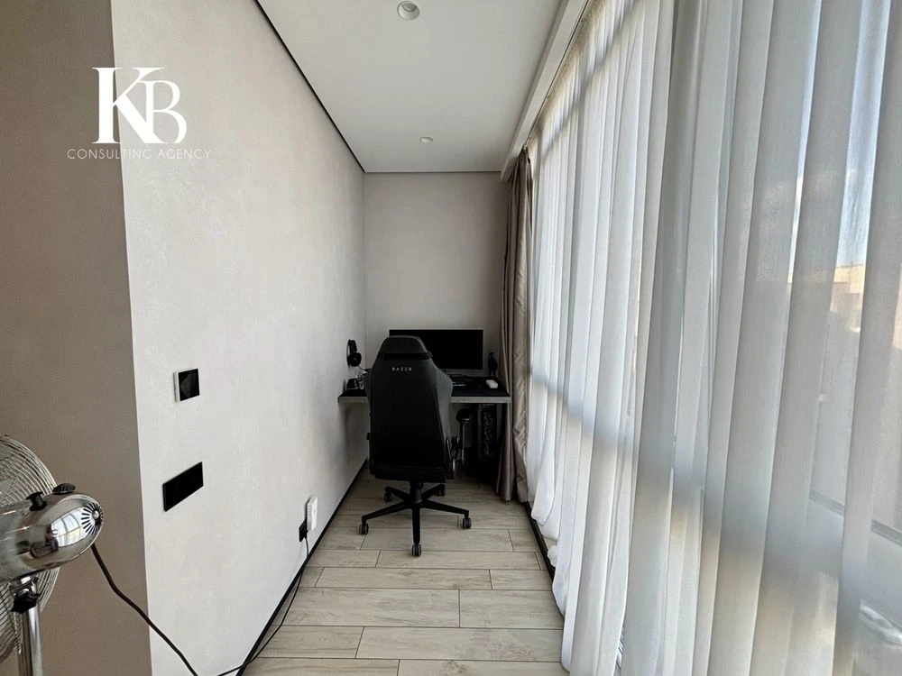 For Sale: 3-bedroom apartment in River Park residential complex