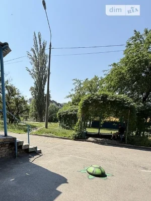 Room for sale 24.5 sq. m. on Myropilska Street 15A • ID 3460