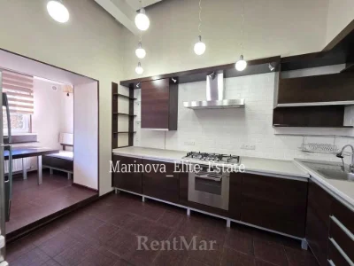 2-room multi-level apartment Marazlievskaya / Nakhimova