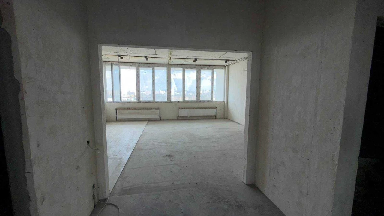 For sale: 3-bedroom apartment in the "Tairovskie Sady" residential complex