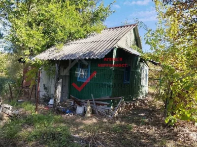 Продам ділянку 12 соток із власним озером та дачним будинком