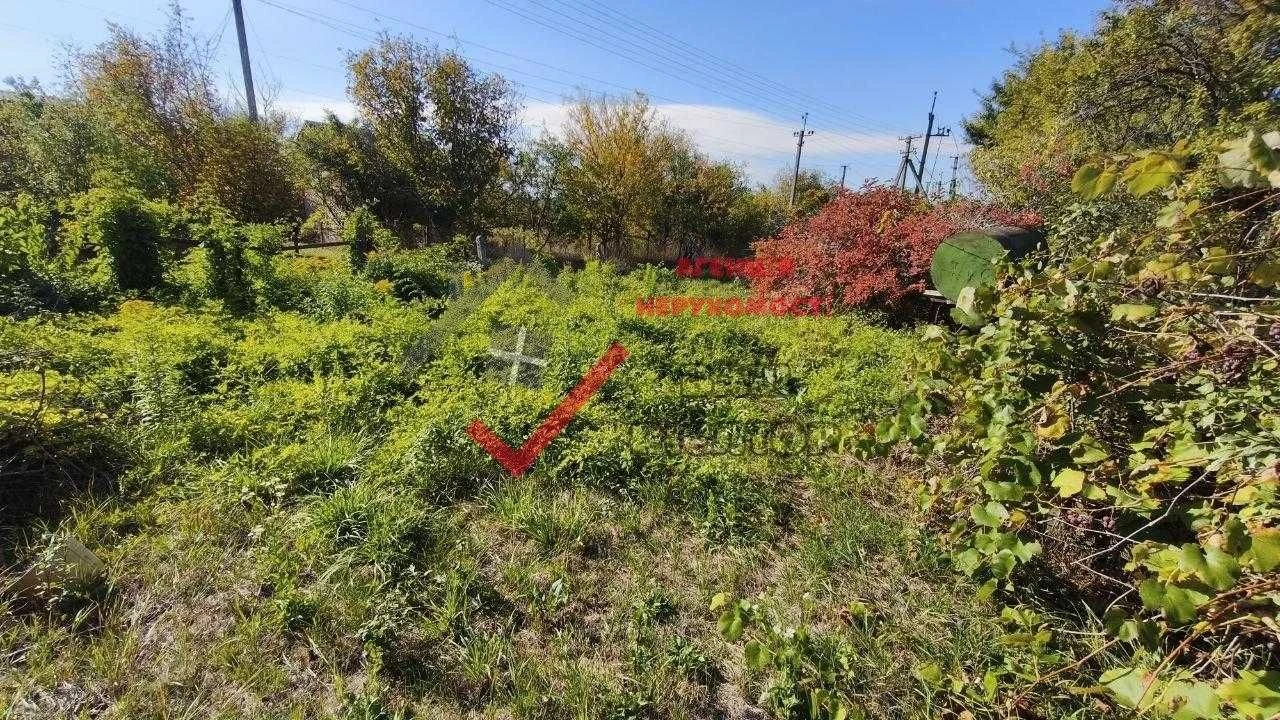Продам ділянку 12 соток із власним озером та дачним будинком
