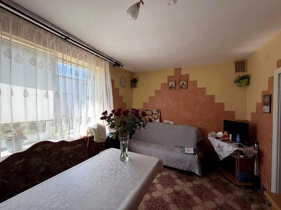 House. Uzhgorod, Vishneva st.