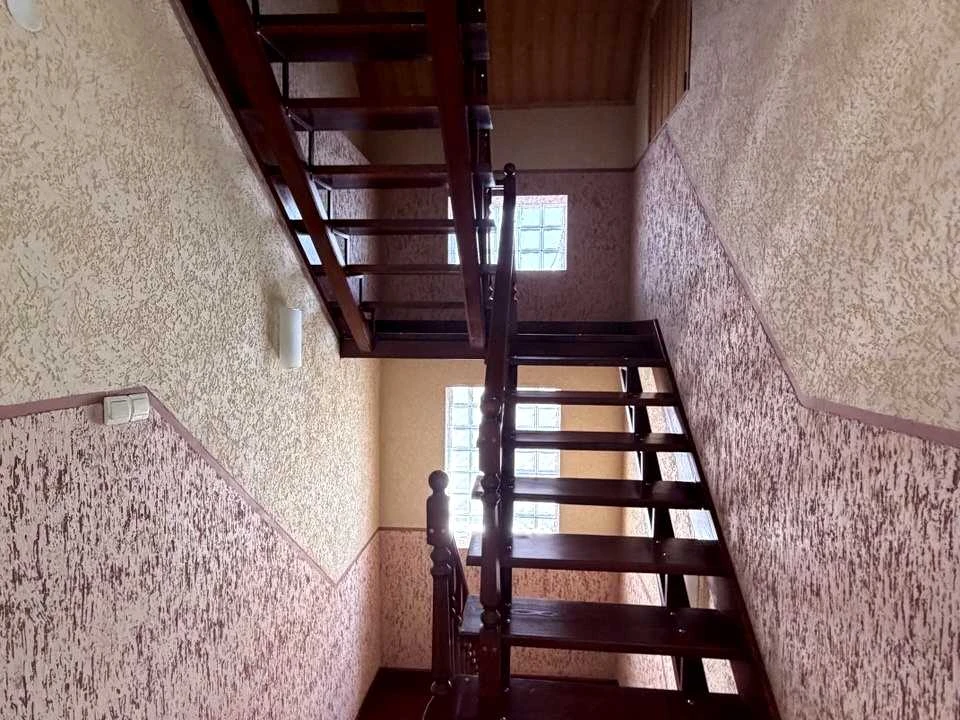 House. Uzhgorod, Vishneva st.