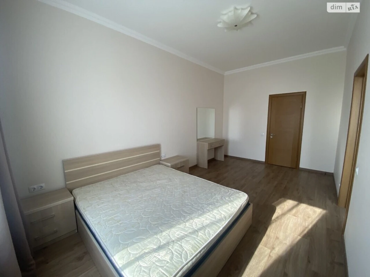 Long-Term Rental Apartment Solomyansky