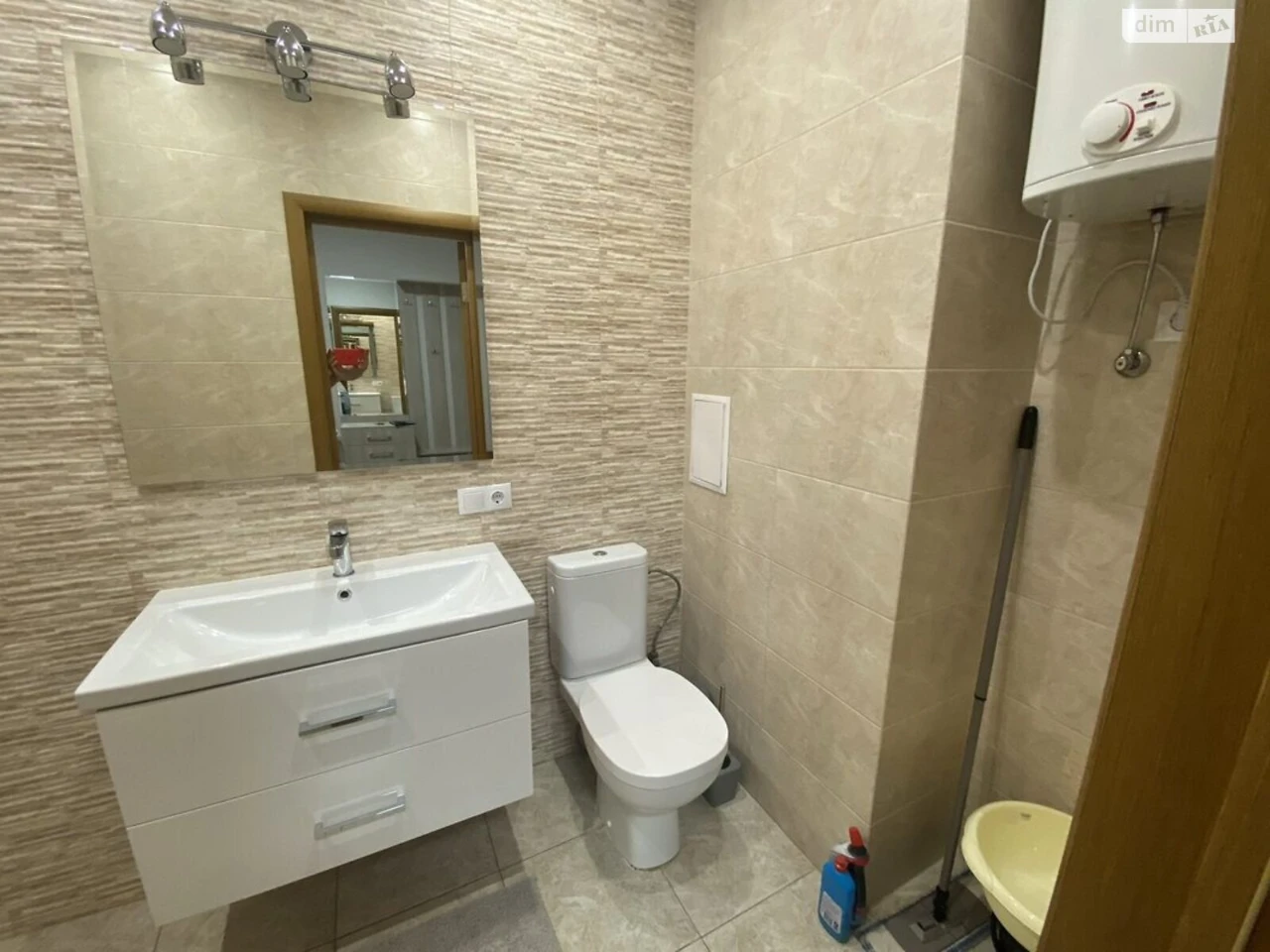Long-Term Rental Apartment Solomyansky
