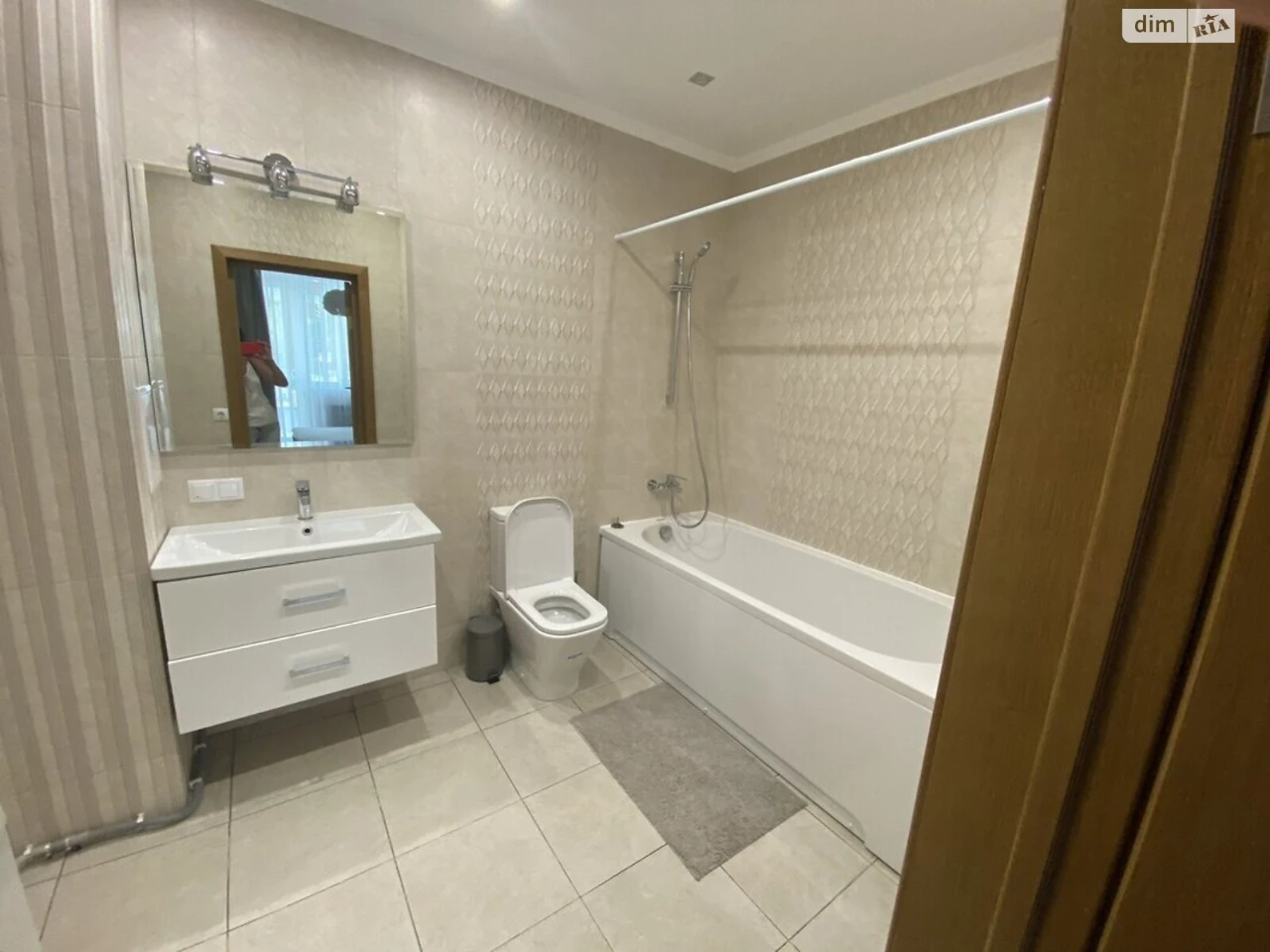 Long-Term Rental Apartment Solomyansky