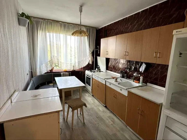 Apartment. Wycliffe Avenue, Kyiv.