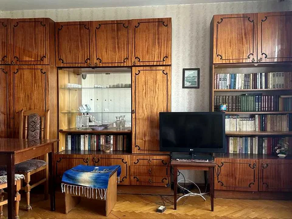 Apartment. Wycliffe Avenue, Kyiv.