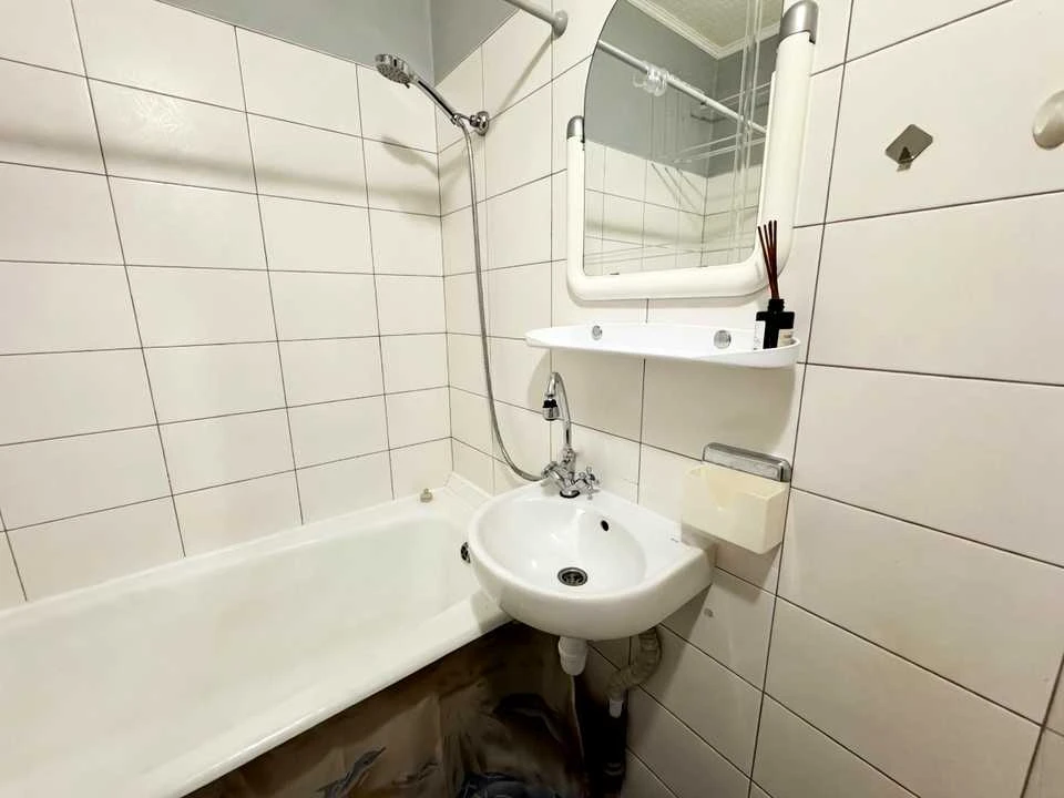Apartment. Oleksii Tihogo st.