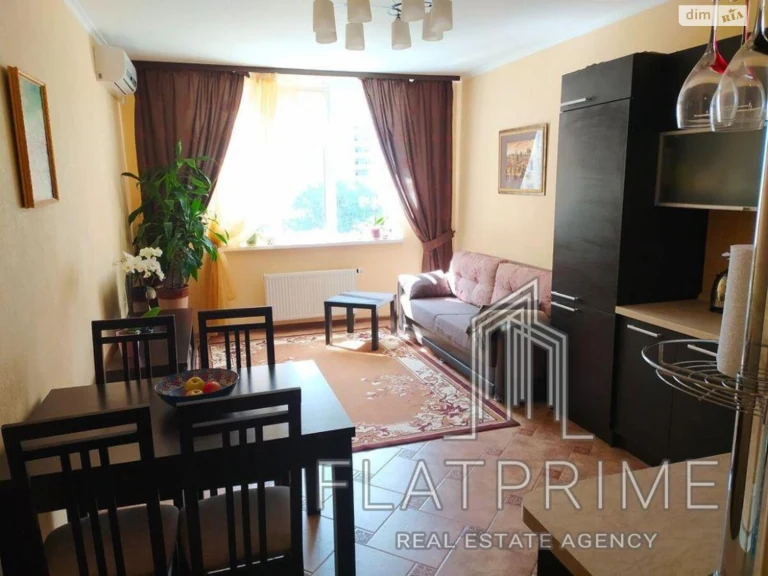 Продається Квартира в Голосієві