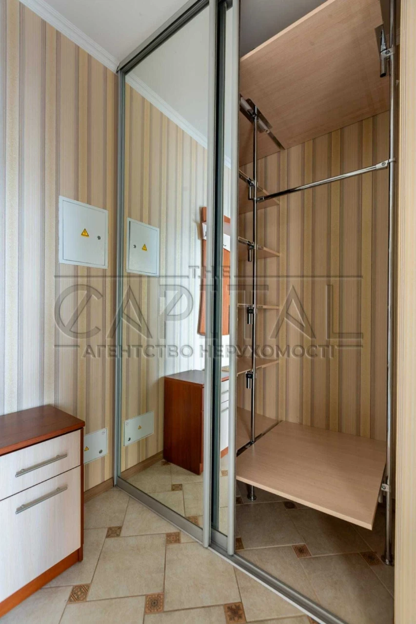 Sale of apartment, Street Semyi Kulezhenko, Residential complex "Yaskravyy", Minsk