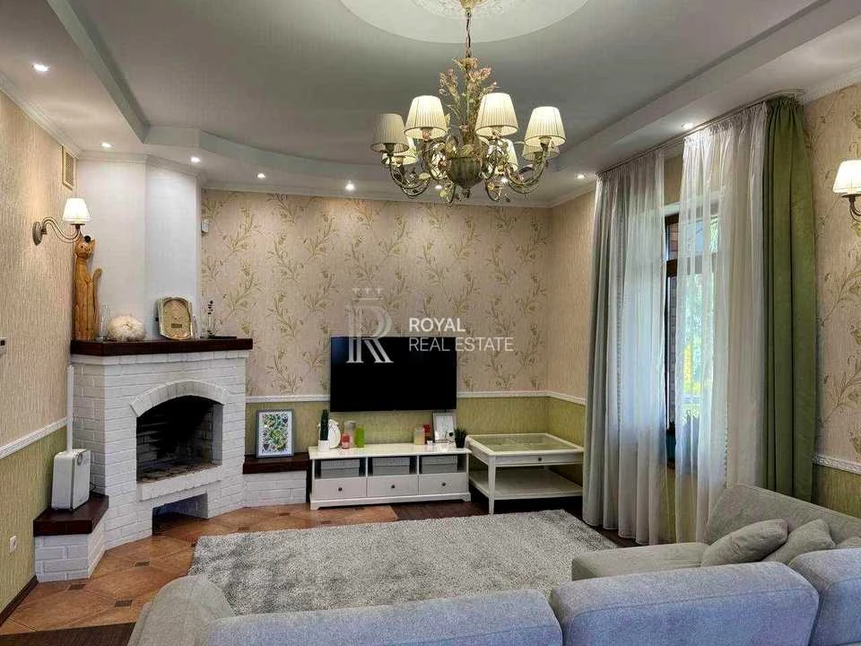 House. 76 Sadova St, Kyiv